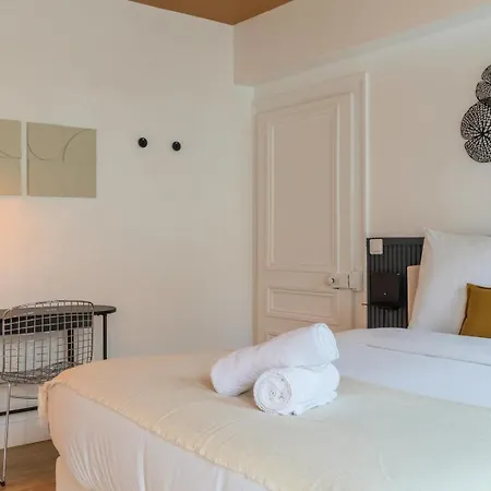 Renovated 3-bedroom Flat On The Grand Place Lila