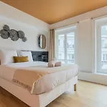 Renovated 3-bedroom Flat On The Grand Place Διαμέρισμα Λιλ