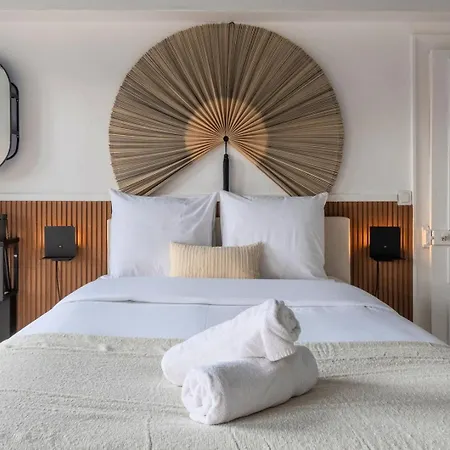 Renovated 3-bedroom Flat On The Grand Place Διαμέρισμα *