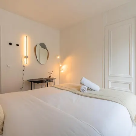 Renovated 3-bedroom Flat On The Grand Place Λιλ